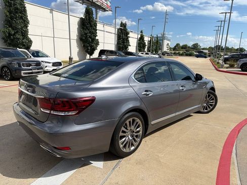 Used 2017 Lexus LS 460 L RWD image 3