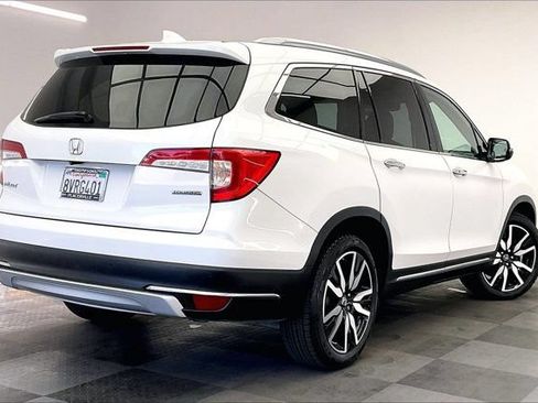 Used 2021 Honda Pilot Touring image 13