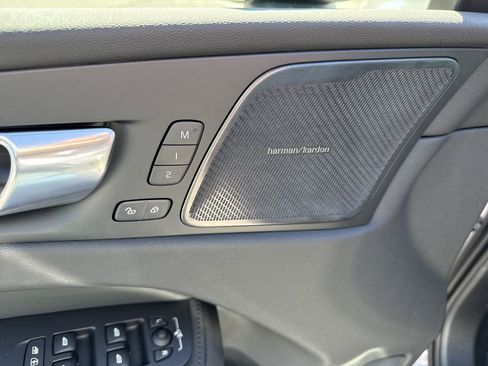 New 2026 Volvo XC60 B5 Ultra w/ Protection Package Premier image 12