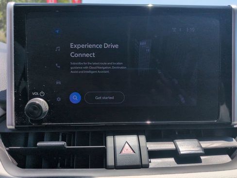 Used 2025 Toyota RAV4 XLE FWD image 27