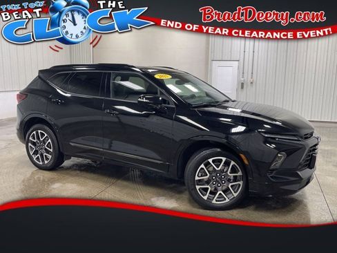 Certified 2025 Chevrolet Blazer RS image 1