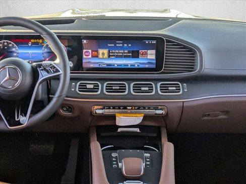 New 2026 Mercedes-Benz GLS 450 4MATIC image 12