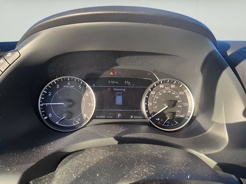 Used 2021 Nissan Armada SL w/ Captain's Chairs Package AWD/4WD image 25