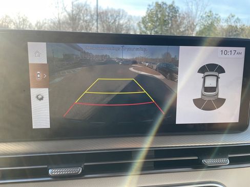 Used 2024 Genesis GV60 RWD image 8