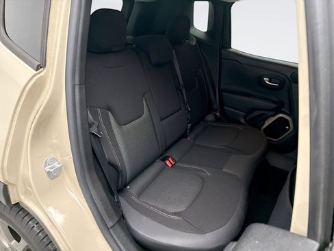 Used 2016 Jeep Renegade 75th Anniversary image 15