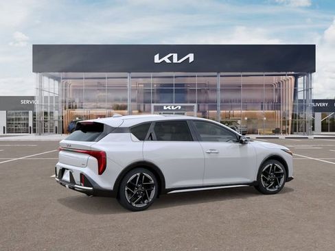 New 2026 Kia K4 GT-Line image 6