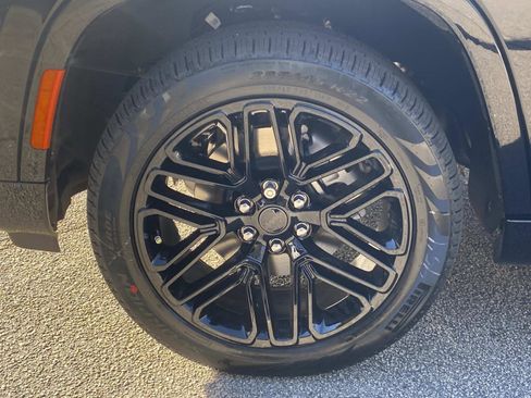 New 2026 Jeep Grand Wagoneer L Limited image 7