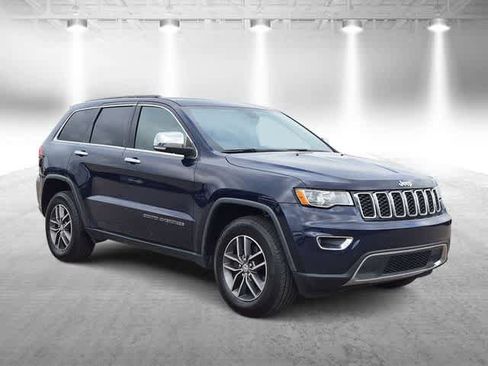 Used 2017 Jeep Grand Cherokee Limited AWD/4WD image 2