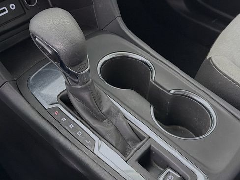 Used 2024 Chevrolet Equinox LS FWD image 20