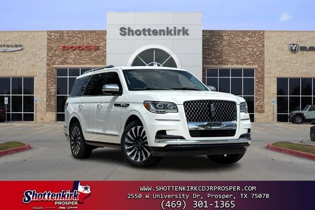 Used 2022 Lincoln Navigator Black Label AWD/4WD image 1