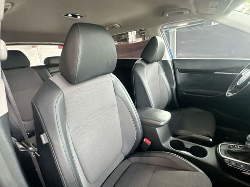 Used 2023 Kia Seltos S w/ Navigation Package AWD/4WD image 27