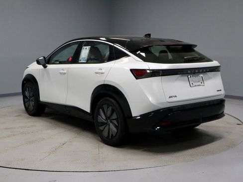 Certified 2023 Nissan Ariya FWD image 13