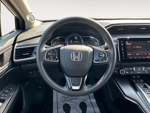 Used 2018 Honda Clarity Plug-In Hybrid image 12