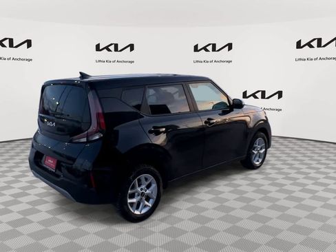 Certified 2024 Kia Soul LX w/ Option Group 015 image 8