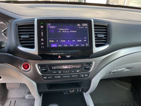 Used 2016 Honda Pilot EX image 19