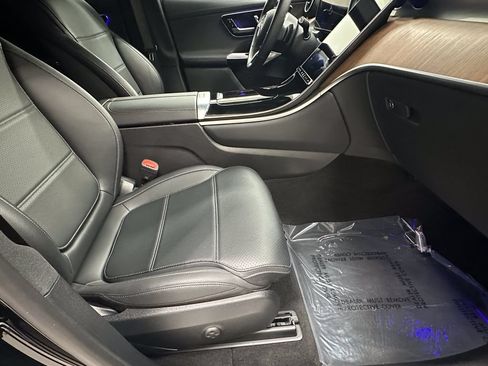Certified 2024 Mercedes-Benz GLC 300 4MATIC image 15