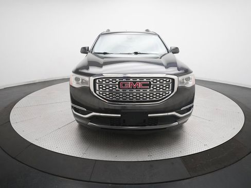 Used 2018 GMC Acadia Denali w/ Technology Package image 11