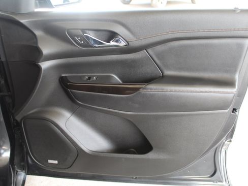 Used 2020 GMC Acadia AT4 w/ Driver Alert Package II AWD/4WD image 19