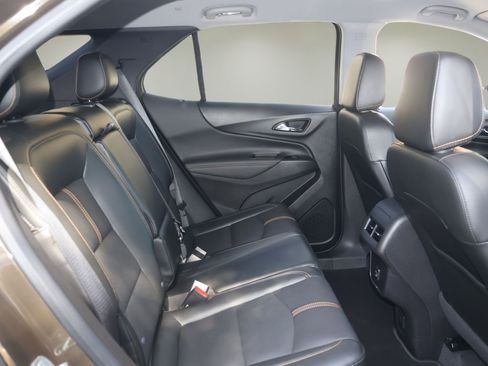Used 2023 Chevrolet Equinox Premier FWD image 17