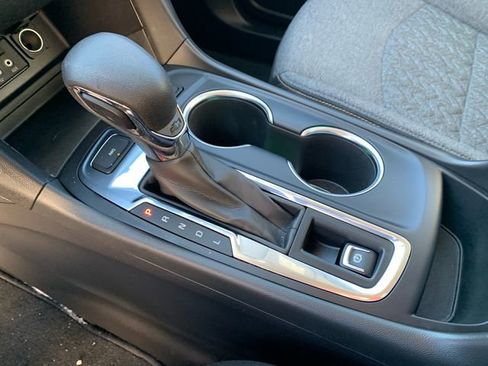 Used 2024 Chevrolet Equinox LT image 25