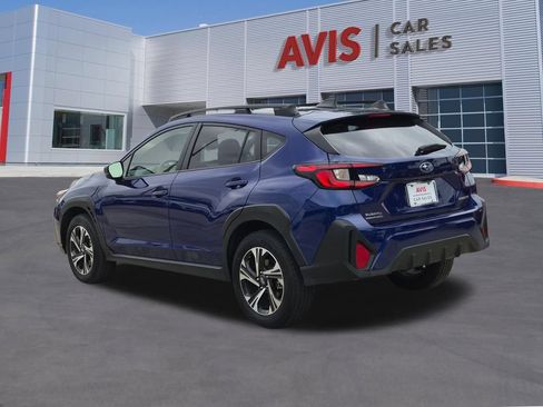 Used 2025 Subaru Crosstrek 2.5i Premium AWD/4WD image 9