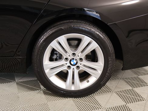Used 2018 BMW 330i xDrive Sedan AWD/4WD image 19