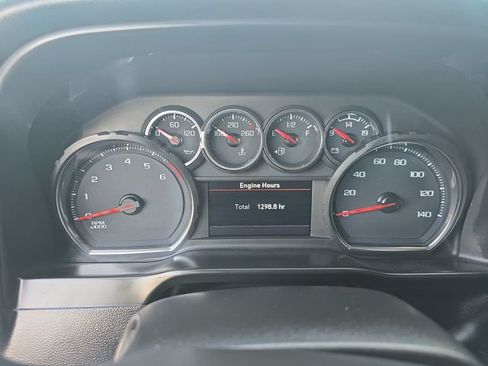 Used 2021 Chevrolet Silverado 1500 LT Trail Boss AWD/4WD image 18