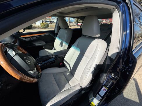 Used 2013 Lexus ES 300h image 14