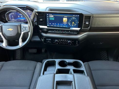 Used 2025 Chevrolet Silverado 1500 LT image 21