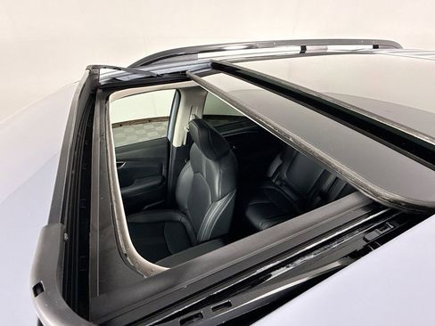 Certified 2025 Honda Pilot Touring image 20