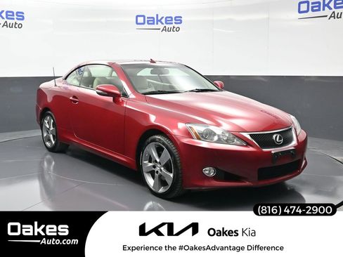 Used 2010 Lexus IS 250C image 1