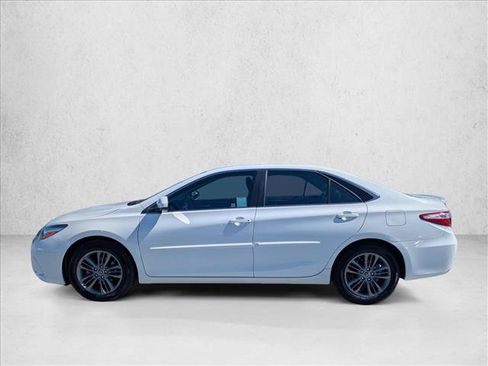 Used 2016 Toyota Camry SE w/ Protection Package (Q2) FWD image 9