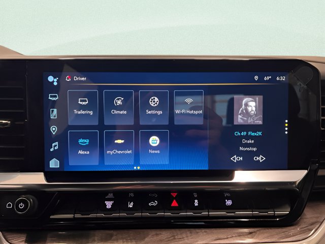 Certified 2025 Chevrolet Silverado 2500 LTZ w/ LTZ Convenience Package AWD/4WD image 25