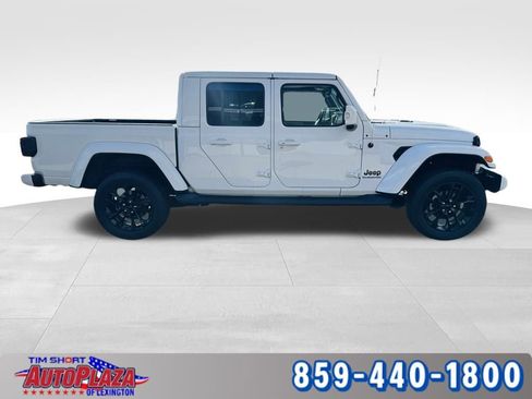 Used 2022 Jeep Gladiator Overland image 9