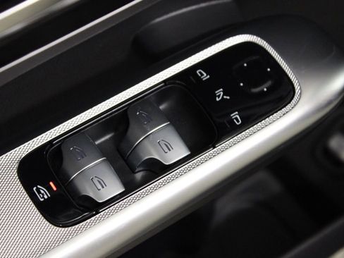 Certified 2026 Mercedes-Benz GLC 300 image 15