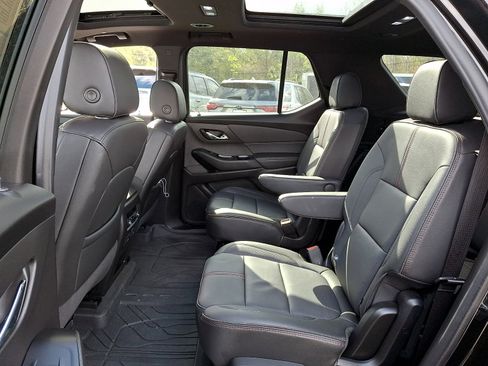 Certified 2023 Chevrolet Traverse RS w/ LPO, Floor Liner Package AWD/4WD image 11