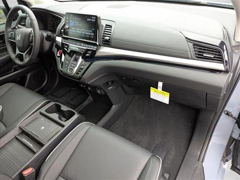 Certified 2026 Honda Odyssey Touring image 24