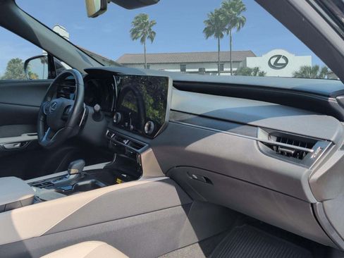 Used 2023 Lexus RX 350 Premium Plus w/ Cold Area Package FWD image 28