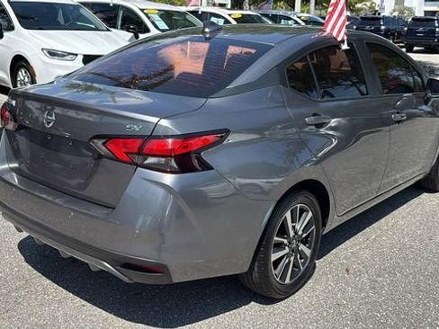 Used 2021 Nissan Versa SV FWD image 10