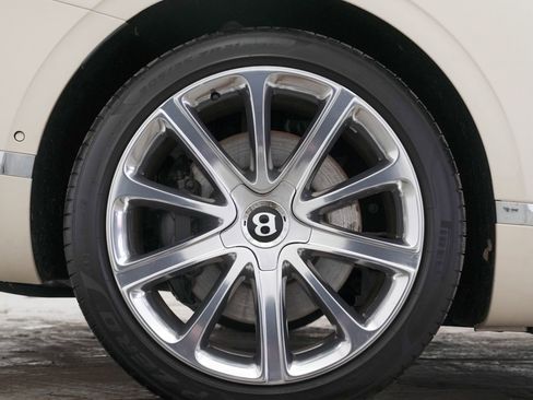 Used 2023 Bentley Continental GT Azure image 64