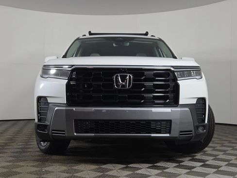 New 2026 Honda Pilot Touring image 2