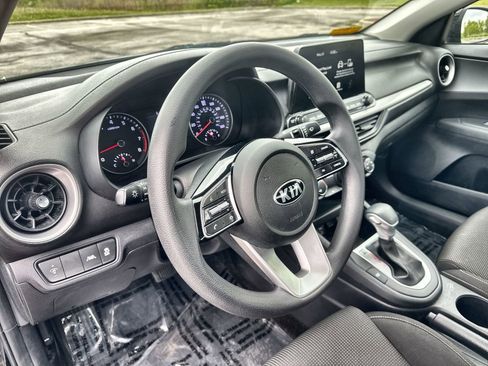 Used 2021 Kia Forte LXS FWD image 20