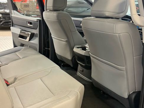 Used 2024 Toyota Tundra Limited image 30