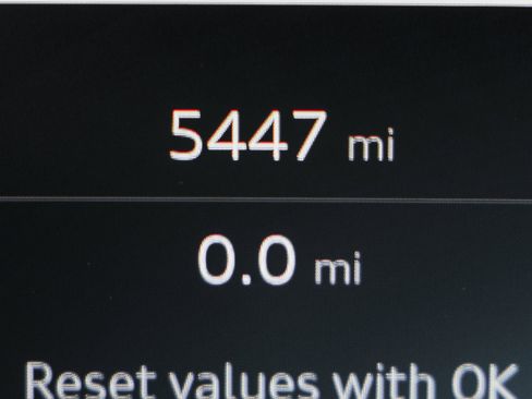 Certified 2025 Audi Q5 Premium w/ Convenience Package image 20