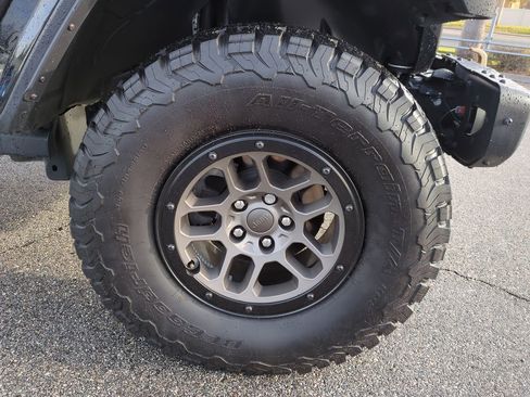 Used 2023 Jeep Wrangler Rubicon 392 w/ Xtreme Recon 35" Tire Package image 11