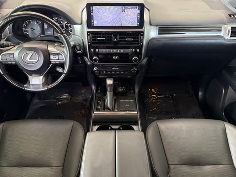 Certified 2022 Lexus GX 460 Premium w/ Premium Plus Package AWD/4WD image 3