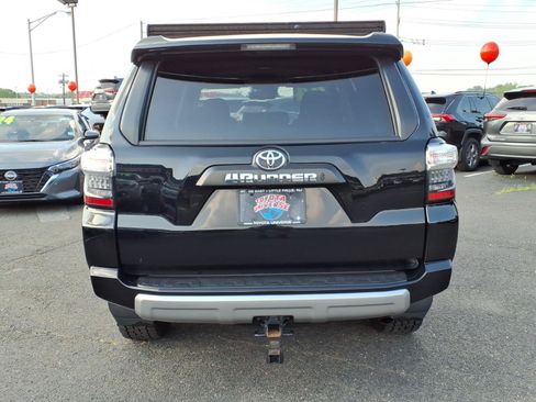 Certified 2024 Toyota 4Runner TRD Off-Road AWD/4WD image 5