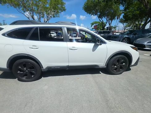 Used 2020 Subaru Outback Onyx Edition XT AWD/4WD image 4