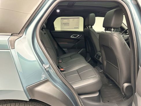 Used 2026 Land Rover Range Rover Velar Dynamic SE image 6