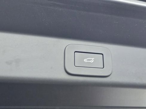 Used 2024 Land Rover Range Rover Sport Dynamic SE image 13